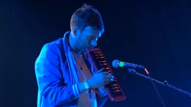 Damon Albarn - Clint Eastwood (Africa Express - Roskilde 2015) смотреть онлайн