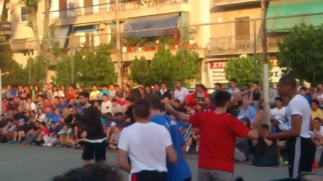 Giannis and Thanasis Adetokunbo playing 3on3 смотреть онлайн