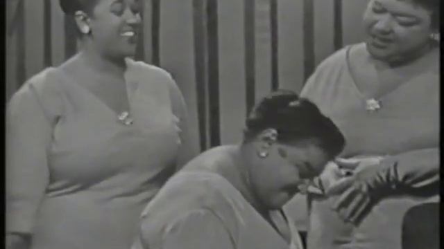 Lonnie Donegan & The Peters Sisters - Ragtime Daddy Used To Play.