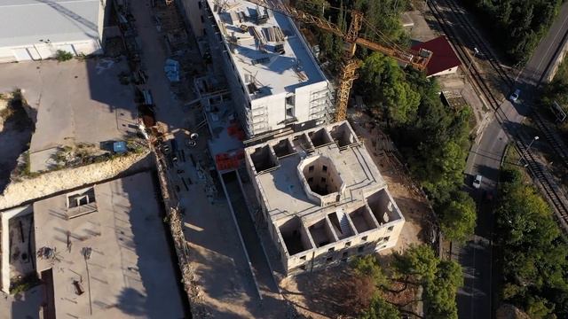 Я думал моя жена просто модель, но оказалась ее услугами пользовалось пол города... смотреть онлайн