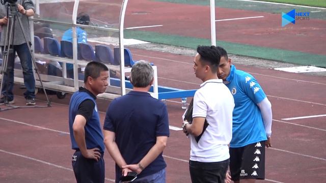 GĐKT Jurgen Gede có mặt ở Hàng Đẫy trước tin đồn cập bến Hà Nội FC | NEXT SPORTS смотреть онлайн