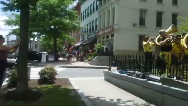 Expandable Brass Band plays African Marketplace with the Northampton High School Band смотреть онлайн