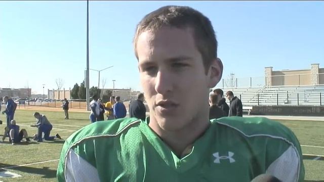 A talk with UD quarterback Pat Devlin [Delaware Online Sports Video] смотреть онлайн