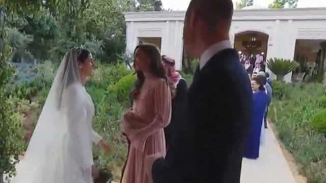Technology in Transformation and Good Music - The Wedding of Prince Hussein and Princess Rajwa смотреть онлайн