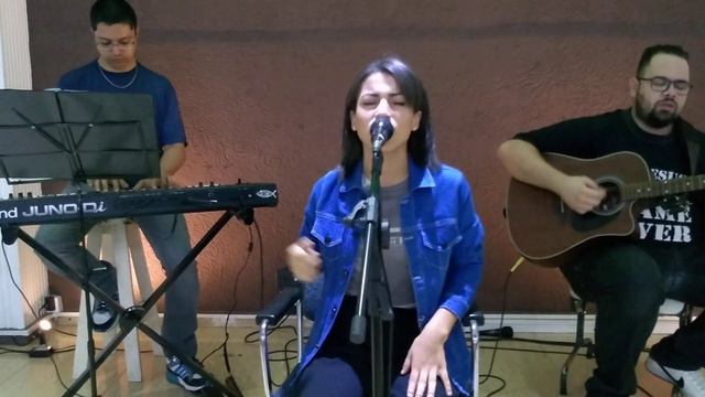 Vim Para Adorar Te - Biatriz Vitoria ( Cover ) смотреть онлайн