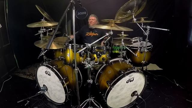 Clip from Alex Van Halen Tribute Video. смотреть онлайн