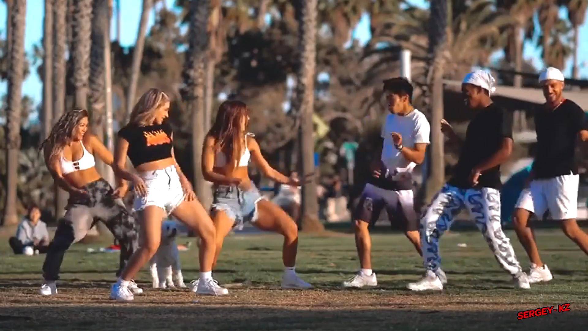 DJ VAL - Disco ball (EuroDance) смотреть онлайн