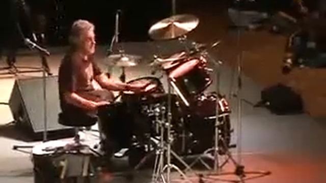 Стив Гэдд  ( соло ) 1