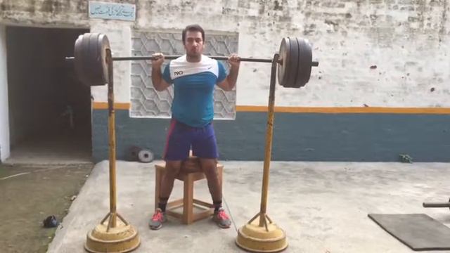 Rana Antash 220 kg. half squat. смотреть онлайн