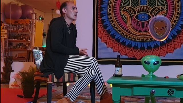 TENES QUE SER ALIEN - Noveno Programa - Invitado: Manuel Rivera