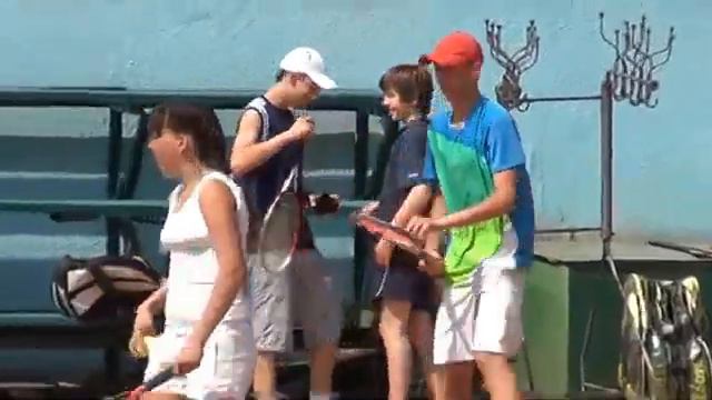 103. Історія тенісного клубу Унікорт. 2012 рік. Турнір вихідного дня 06.05.2012. 1 ліга смотреть онлайн