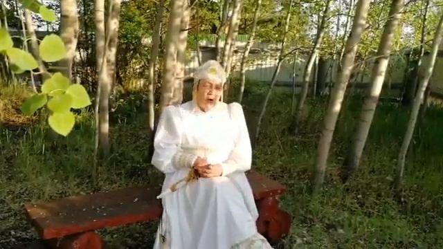 "Сарсын, сарсын сарсыарда" (С.Зверев). Соло: Колесова Сахасталина Гаврильевна. Томпонский район. смотреть онлайн