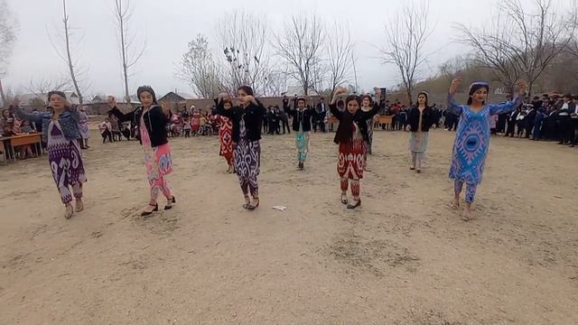 8-март муборак кизил обод кишлогида байрам 11-Синф смотреть онлайн