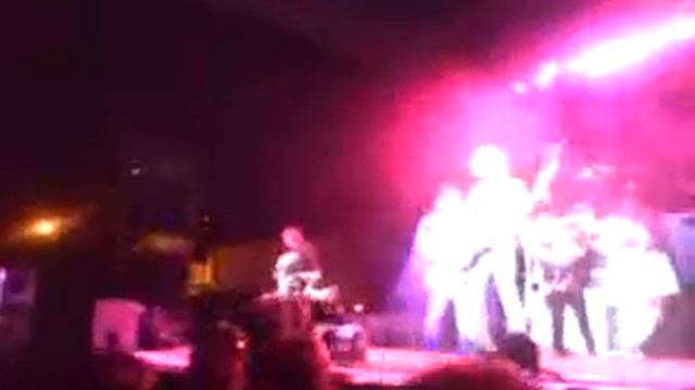 38 Special's Donnie Van Zant Help Somebody