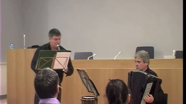 EL ROBLE Y EL OMBÚ de Felix Garci Arcellus- смотреть онлайн