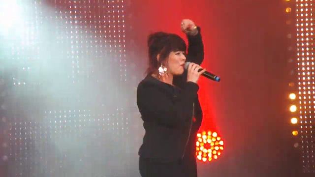 Alex Hepburn - Under (Hit West Live - Rennes) смотреть онлайн