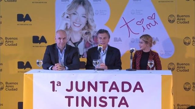 Mauricio Macri Con Martina Stoessel - Juntada Tinista - Violetta