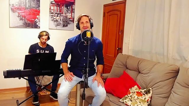Davi Tostes canta Lua Branca, de Chiquinha Gonzaga. смотреть онлайн