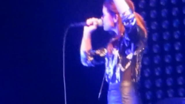 Erin McCarley - There's No Holding You Down - Fox Theater (Oakland, CA) смотреть онлайн