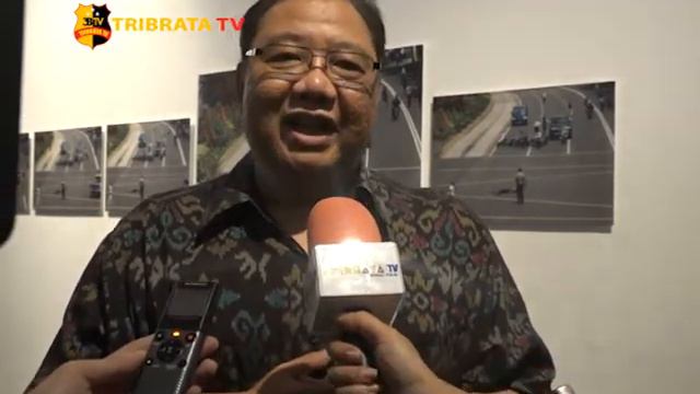 Greeting Tribrata TV Drs. Anak Agung Gede Ngurah Puspayoga смотреть онлайн