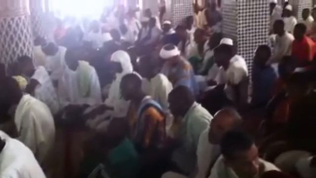 Tijani Sufi Dhikr in Senegal (Fully Translated) – Salaat al-Fatihi – الذكر الصوفي في السنغال смотреть онлайн