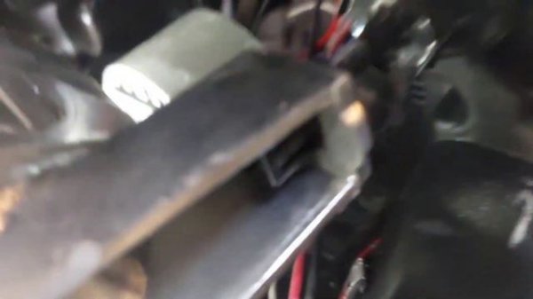 Mitsubishi Outlander 3 установка Biled aozoom a17