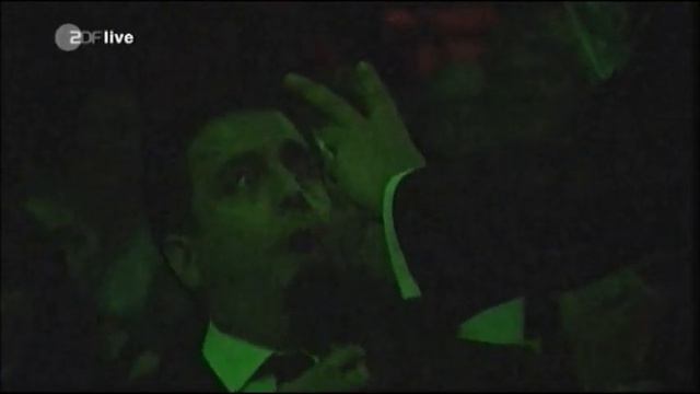 Bastian Pastewka bei der Goldenen Kamera 2013 (mit Moderator Hape Kerkeling) смотреть онлайн
