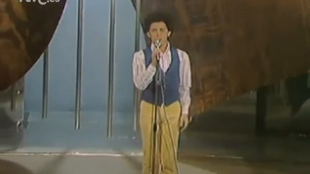 De amor ya no se muere Gianni Bella en vivo 1977 смотреть онлайн