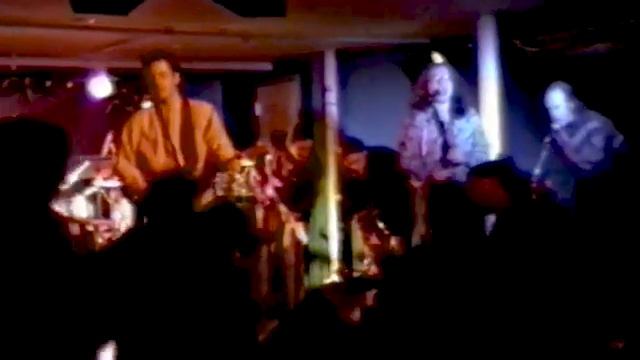 Hypnosonics feat. Mark Sandman: Born Again (Middle East '93) смотреть онлайн