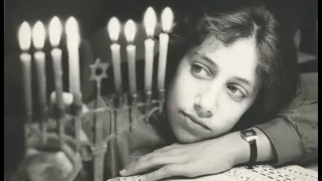 Hanukkah during Holocaust смотреть онлайн
