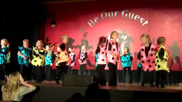 Consider Yourself - HBN Variety Show 2013 смотреть онлайн