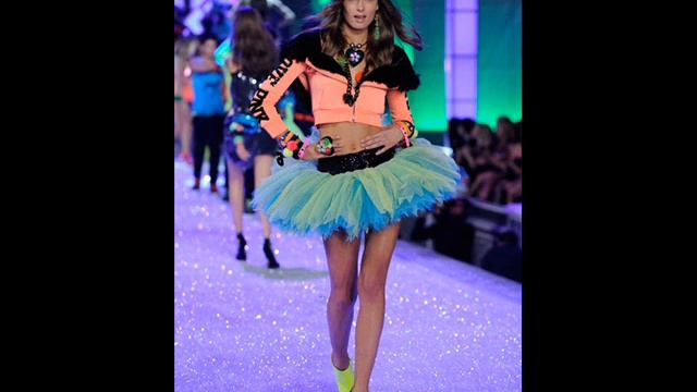 Nicki Minaj, Rob Base & Neneh Cherry - It Takes Super Stance (own Victoria's Secret Mashup) [AUDIO]