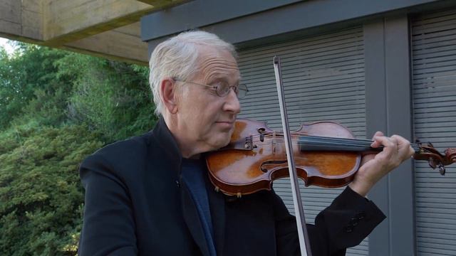 Heinrich Wilhelm ERNST: Study N.1 - Shlomo Mintz, Violin