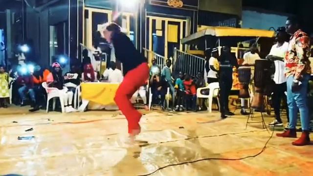 Barambaye - Sophie Sabar @HLM Grand Yoff смотреть онлайн