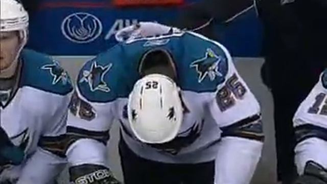 Datsyuk Dangles Grier смотреть онлайн