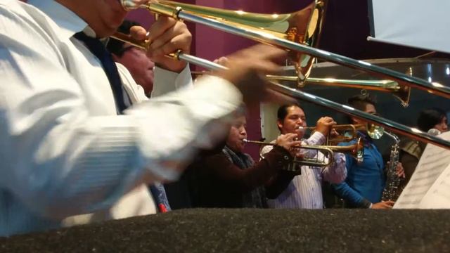Somos La Generación Trombón Miel San Marcos смотреть онлайн