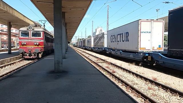 ДТВ 42122 с 80961 / 80019 Капъ Куле - Тодор Каблешков, транзит през гара Пловдив смотреть онлайн