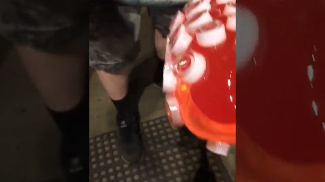 Swedish Glass Artist Creates Beautiful Piece In Minutes