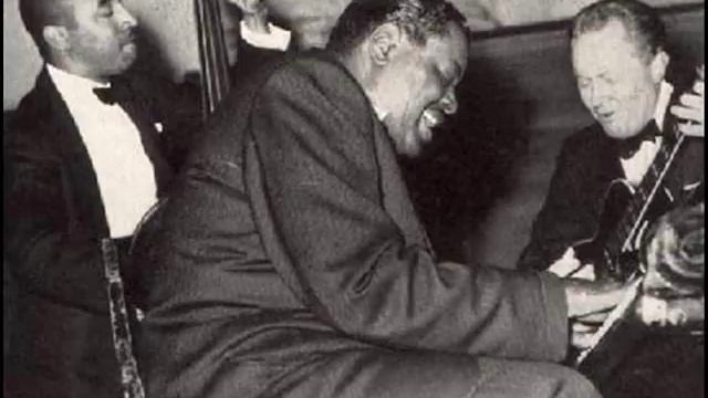 Oscar Peterson - West Coast Blues смотреть онлайн