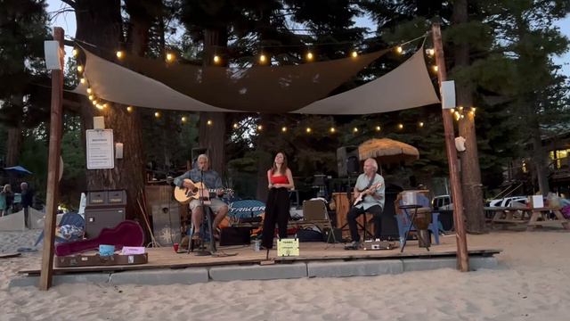 Have You Ever Seen The Rain -Creedence Clearwater Revival - with Doug Clifford’s singer / guitarist смотреть онлайн