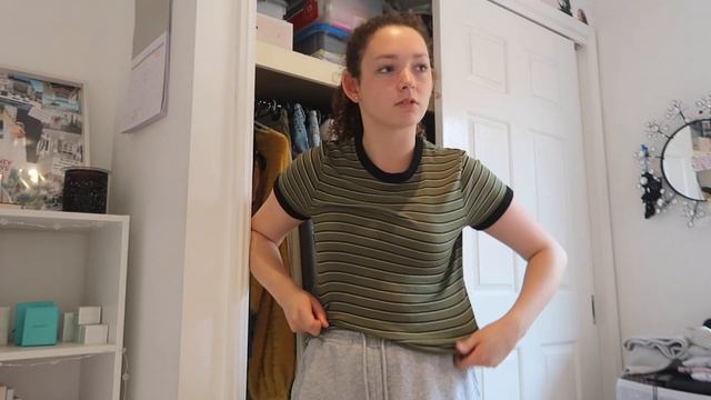 Getting Rid Of My Clothes For 2020 | Closet Declutter & Try On