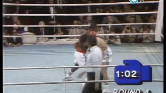 AV-2901 [Lorenzo García Enfrenta A Johnny Bumphus Por El Título Mundial Welter] (fragmento)