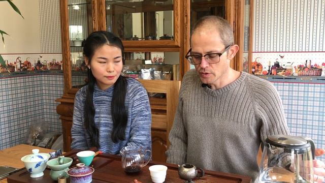 Scott and Xiao Yao Drink the 2017 Hai Lang Hao "Lao Ban Zhang" Ripe Pu-erh Tea Brick смотреть онлайн