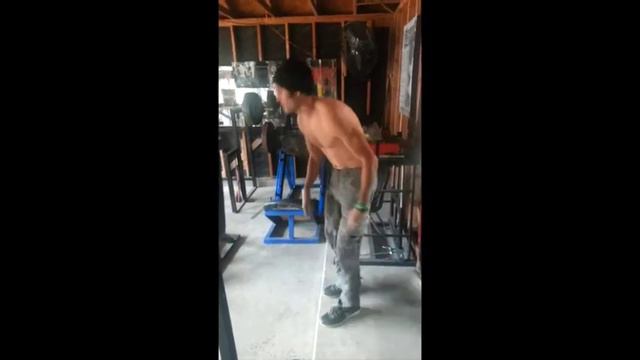 Lesser Feats of Strength: Double-Bodyweight Deadlift смотреть онлайн