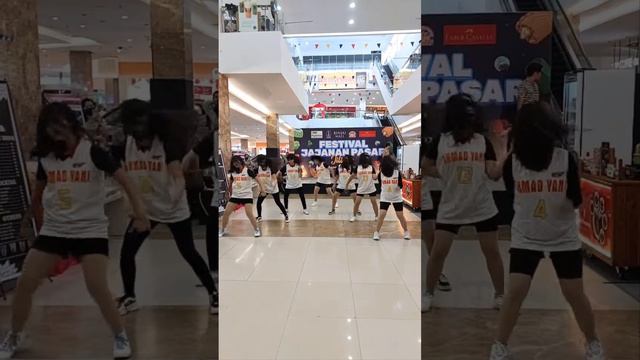 PENAMPILAN MODERN DANCE DARI SMA AHMAD YANI BINJAI смотреть онлайн
