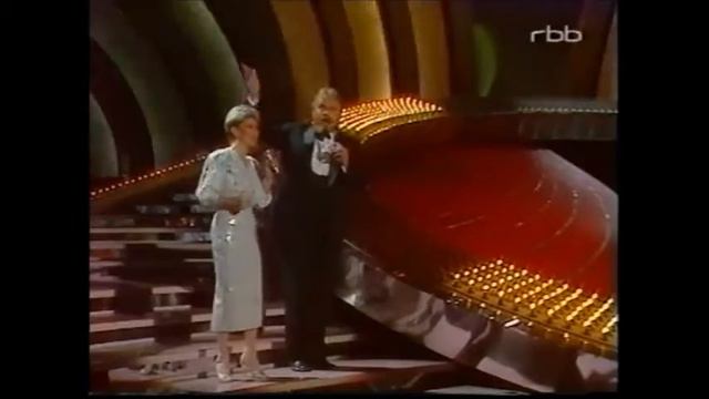 Dagmar Frederic und Gunther Emmerlich -Swing-Medley aus "Ein Kessel Buntes"1986 смотреть онлайн