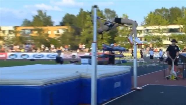 Mariya Lasitskene, personal Season Best - 200cm! смотреть онлайн