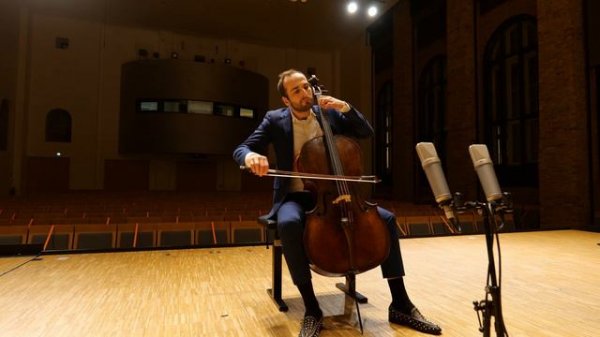 C. A. Piatti: Caprice No. 1 for Violoncello Solo performed by Christoph Croisé