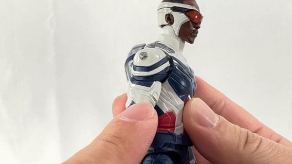 【ファルコン&ウィンターソルジャー】キャプテン・アメリカ サム・ウィルソン ビルドフィギュア マーベルレジェンド フィギュア レビュー