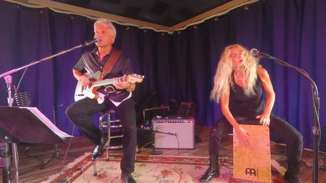 Crazy Train (Cover) Carrie Witt & David Moss смотреть онлайн